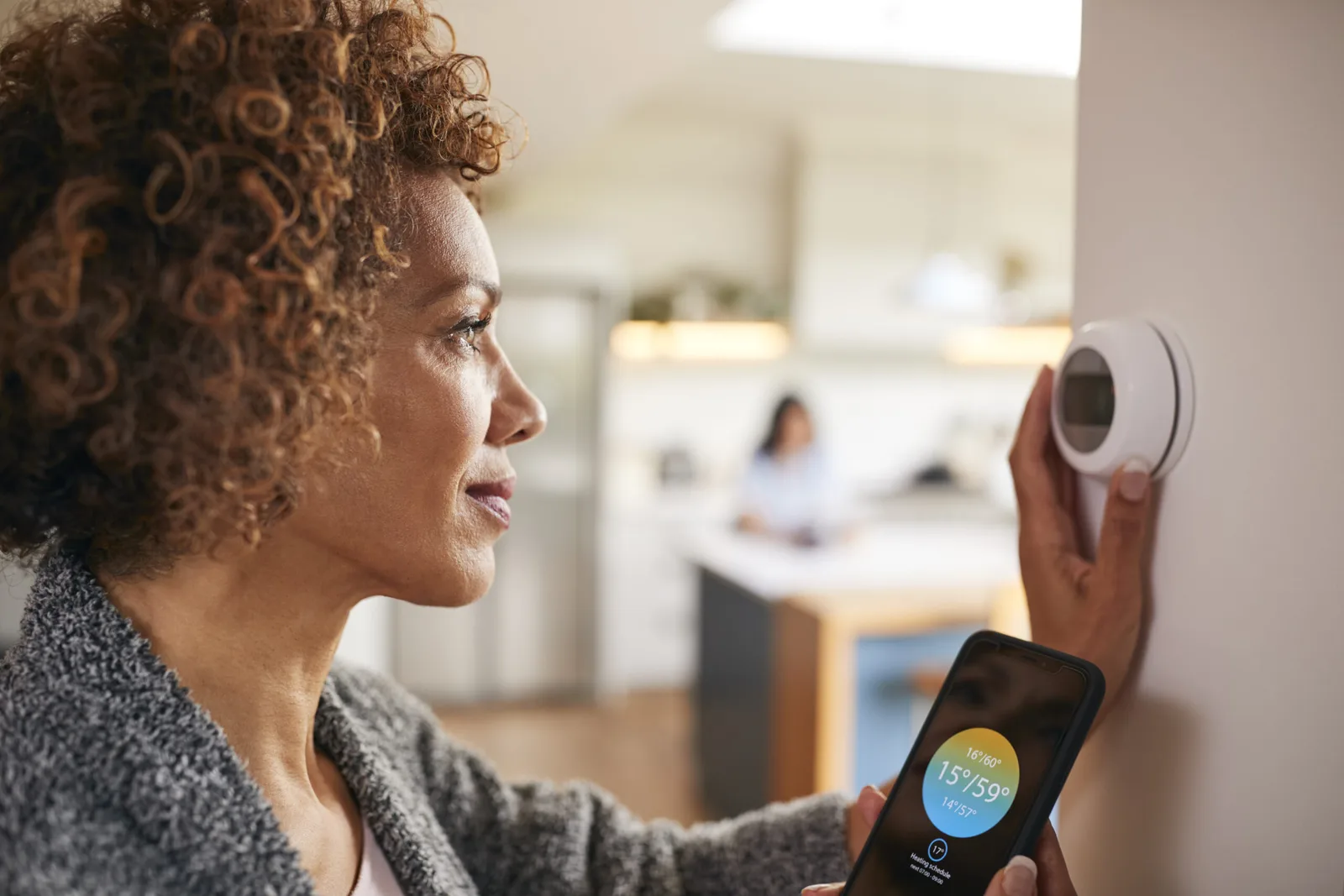 Exploring the Advantages of Smart Thermostats and Expert Installation and Integration